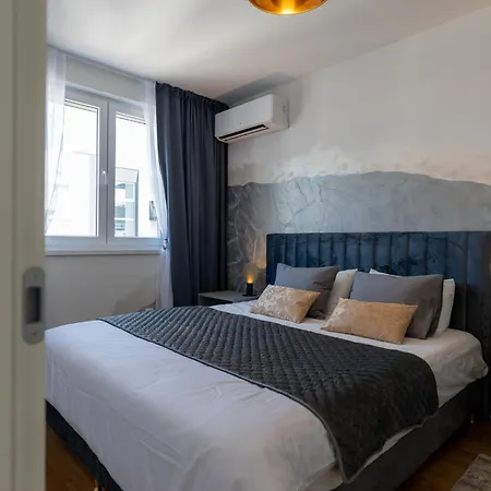 Sky View * Ζαντάρ