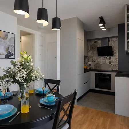 Sky View Apartment