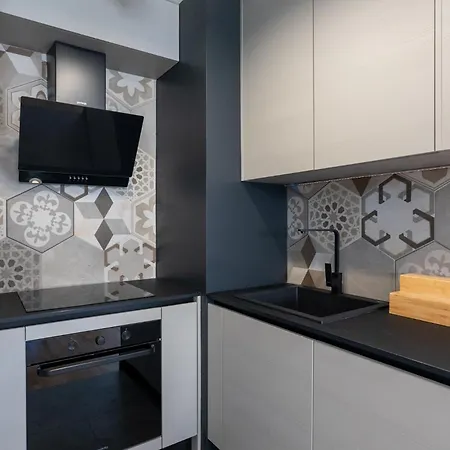 Sky View Apartment